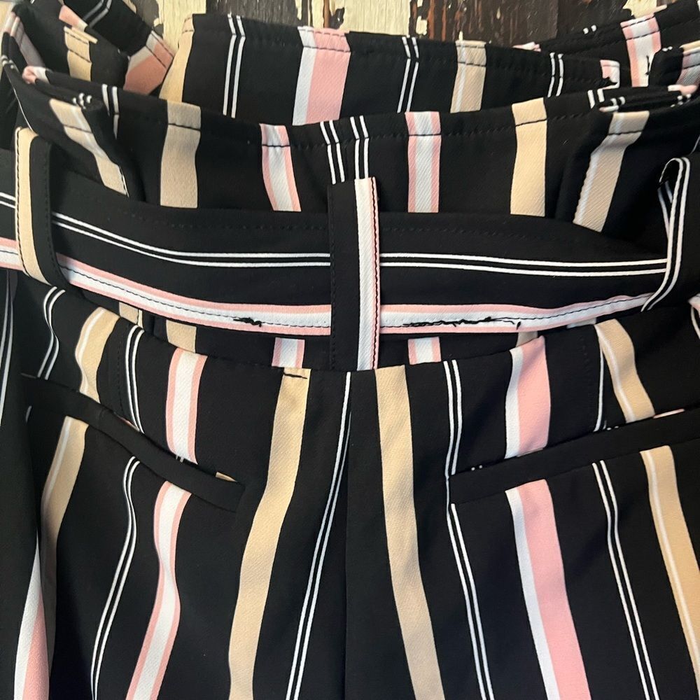 New York & Co 7th Avenue striped belted paper bag dress pants. Size 14. - Picture 2 of 4